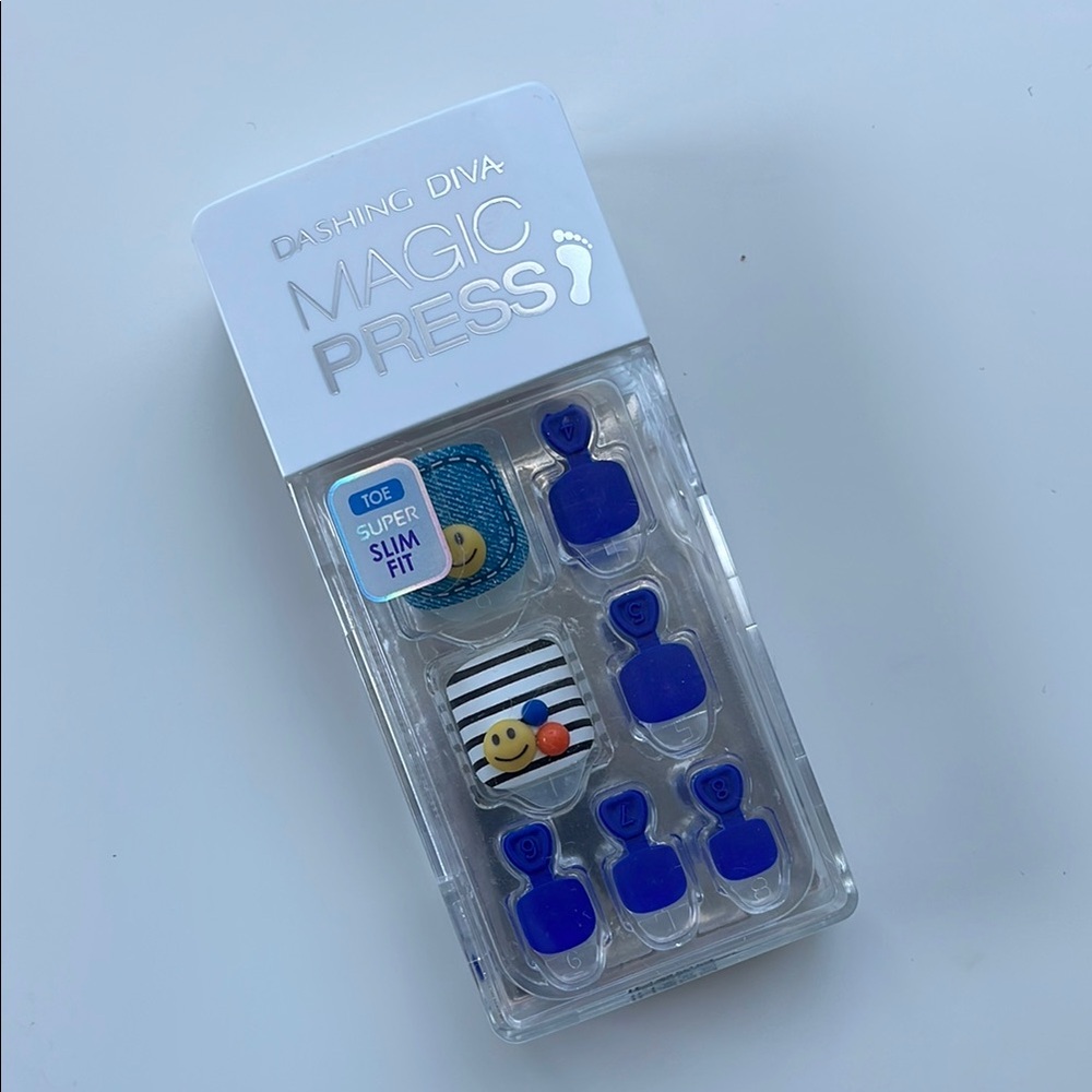 Magic Press Blue Nail Set